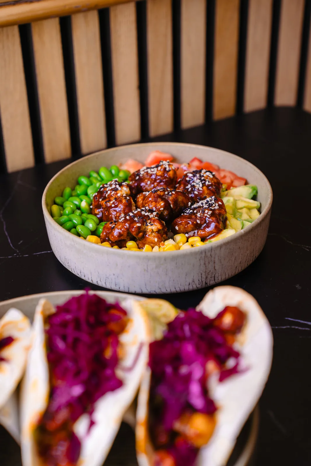 Tacos und Poke Bowl zum Lunch bei Dalu